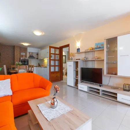 Diana - Comfort Two Bedroom With Terrace And Sea View Ostrvo Šijak