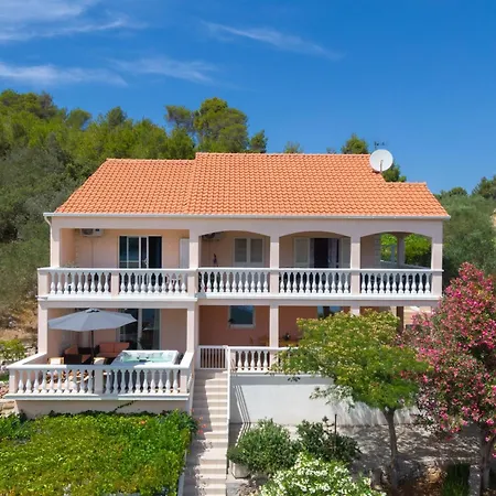 Diana - Comfort Two Bedroom With Terrace And Sea View Tatil Evi